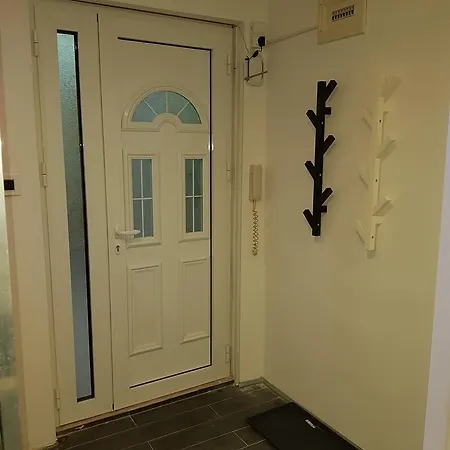 Rabit Delux Ii * Βελιγράδι